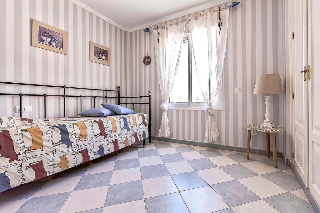 Villa In Los Cristianos 로스크리스티아노스 외부 사진