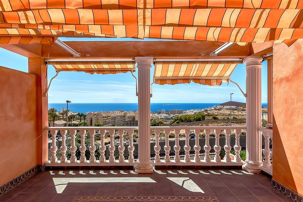 Villa In Los Cristianos 로스크리스티아노스 외부 사진