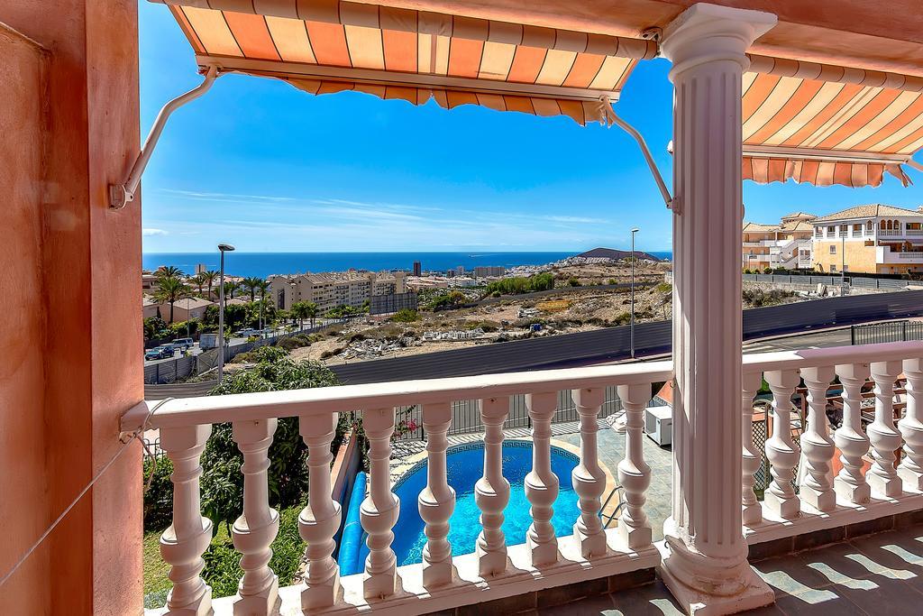 Villa In Los Cristianos 로스크리스티아노스 외부 사진