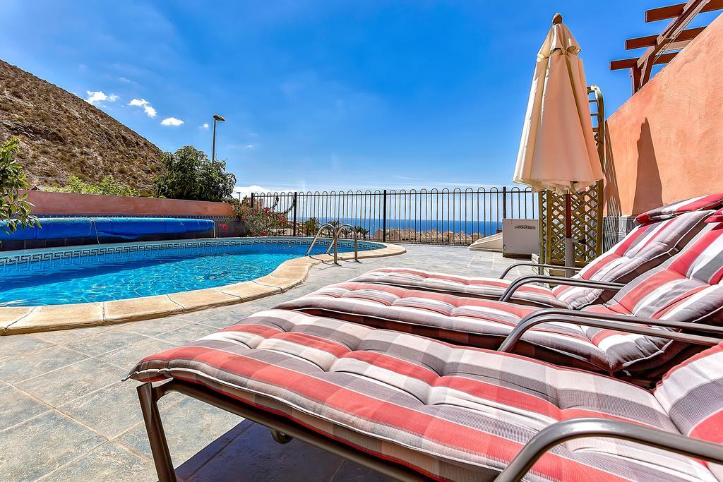 Villa In Los Cristianos 로스크리스티아노스 외부 사진