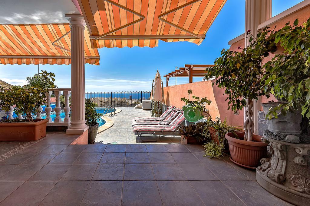 Villa In Los Cristianos 로스크리스티아노스 외부 사진